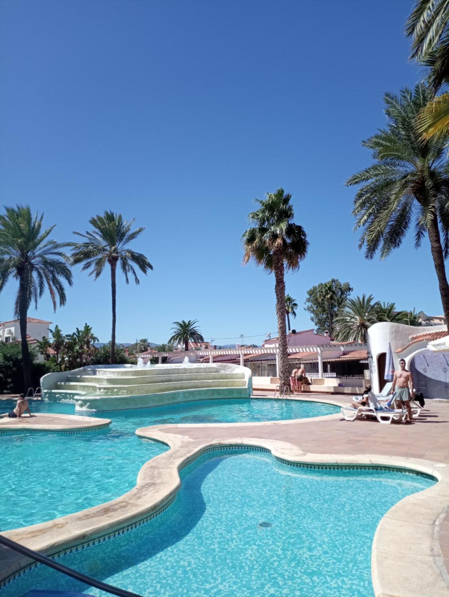 Estudio Capitán-Piscina Dénia Esterno foto