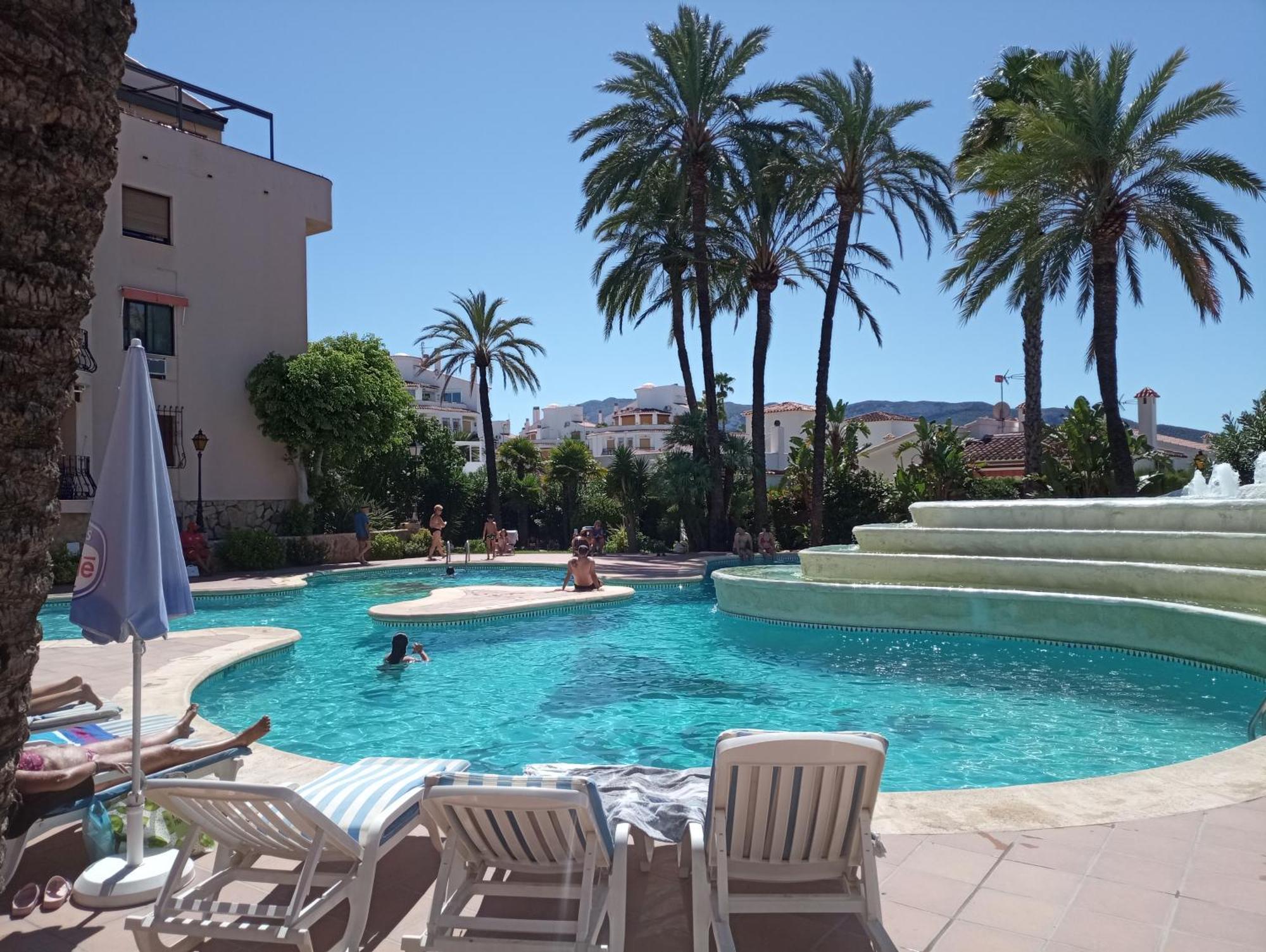Estudio Capitán-Piscina Dénia Esterno foto